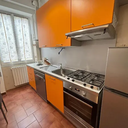 Apartment Casa Del Fiorista Levanto